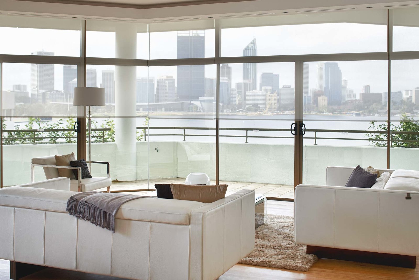 sunscreen-blinds-img
